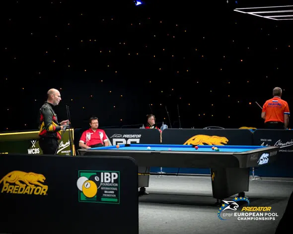 A player competes at the 2026 Predator European Seniors Pool Championships in Gandia